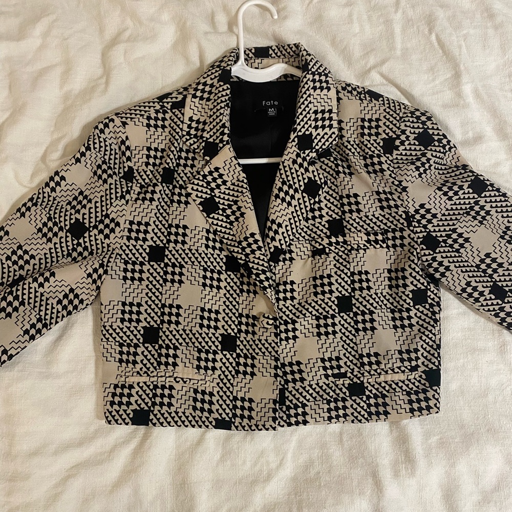 Printed Cropped Blazer